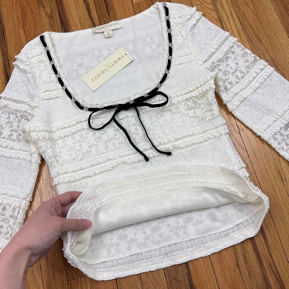 Unbranded Women's White and Cream Blouse - Picture 7 of 8